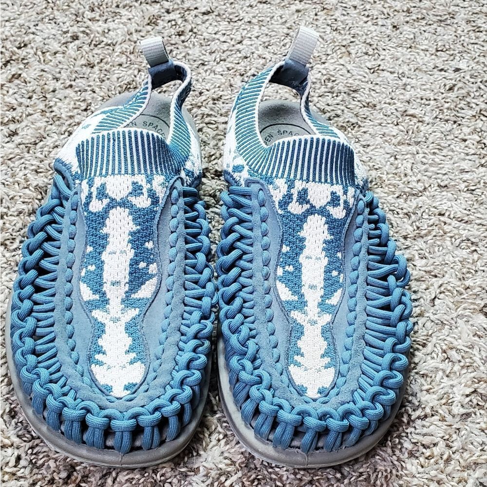 Keen Blue & White Slide on Shoes - Picture 2 of 7